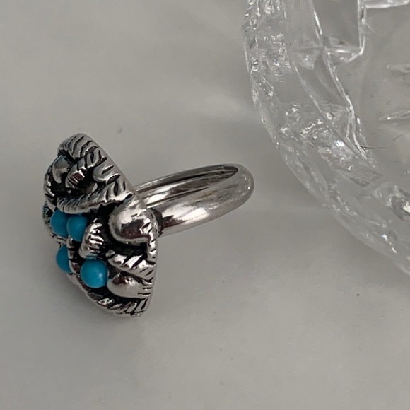 💜 3/$50 vintage Avon adjustable turquoise ring - Picture 8 of 9